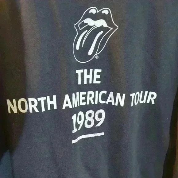 H&M Rolling Stones Graphic Hoodie, size medium, black and white - Picture 4 of 7